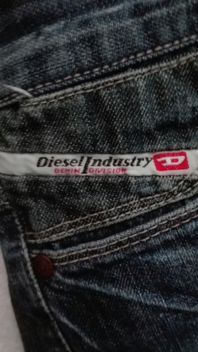 DIESEL INDUSTRY Spodnie Proste Męskie r.27