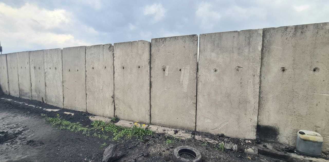 Mur oporowy betonowy typu T L - Elki betonowe - ściana oporowa