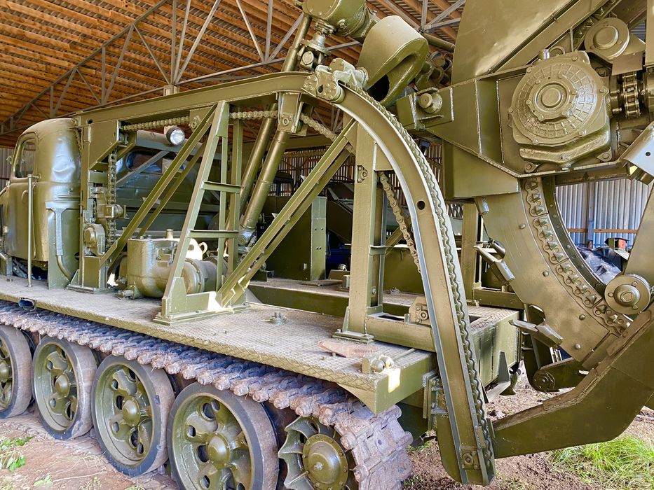 Траншеекопатель Бтм-3