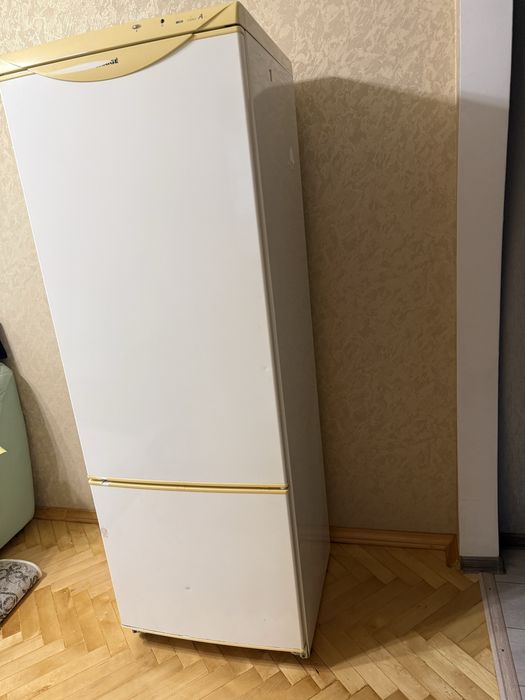Продам холодильник б/у робочий стан