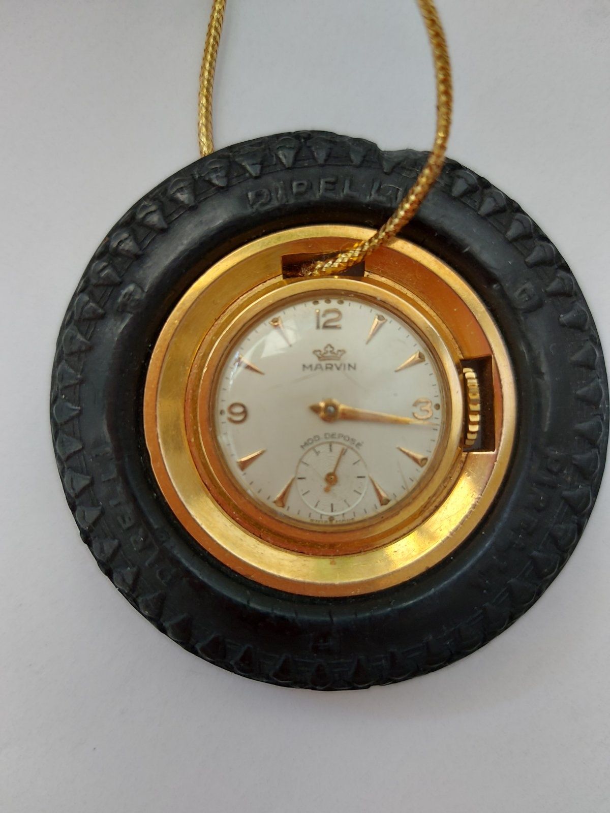 Швейцарський вінтажний годинник -брелок " MARVIN". Вишуканий подарунок
