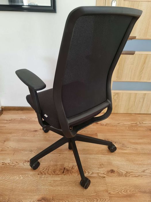 Ergonomiczny fotel profim veris net 100sfl krzesło biurowe premium