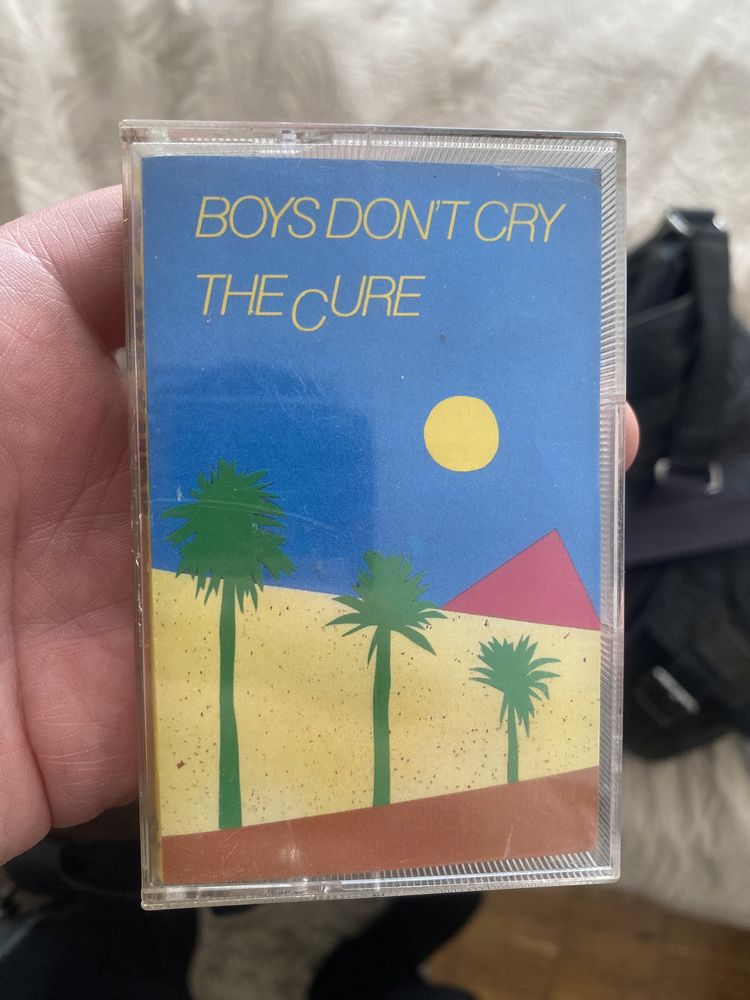 Продам студийную касету Cure