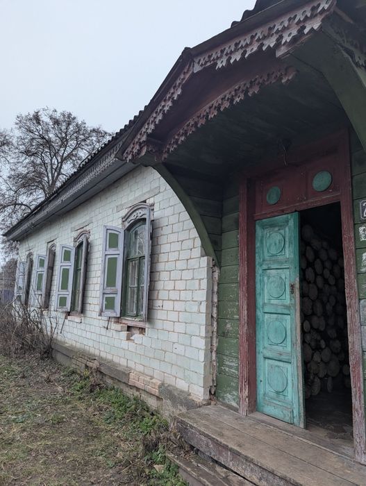 Продам дім та дві суміжні ділянки м. Борзна.  Бізнес. Пилорама.