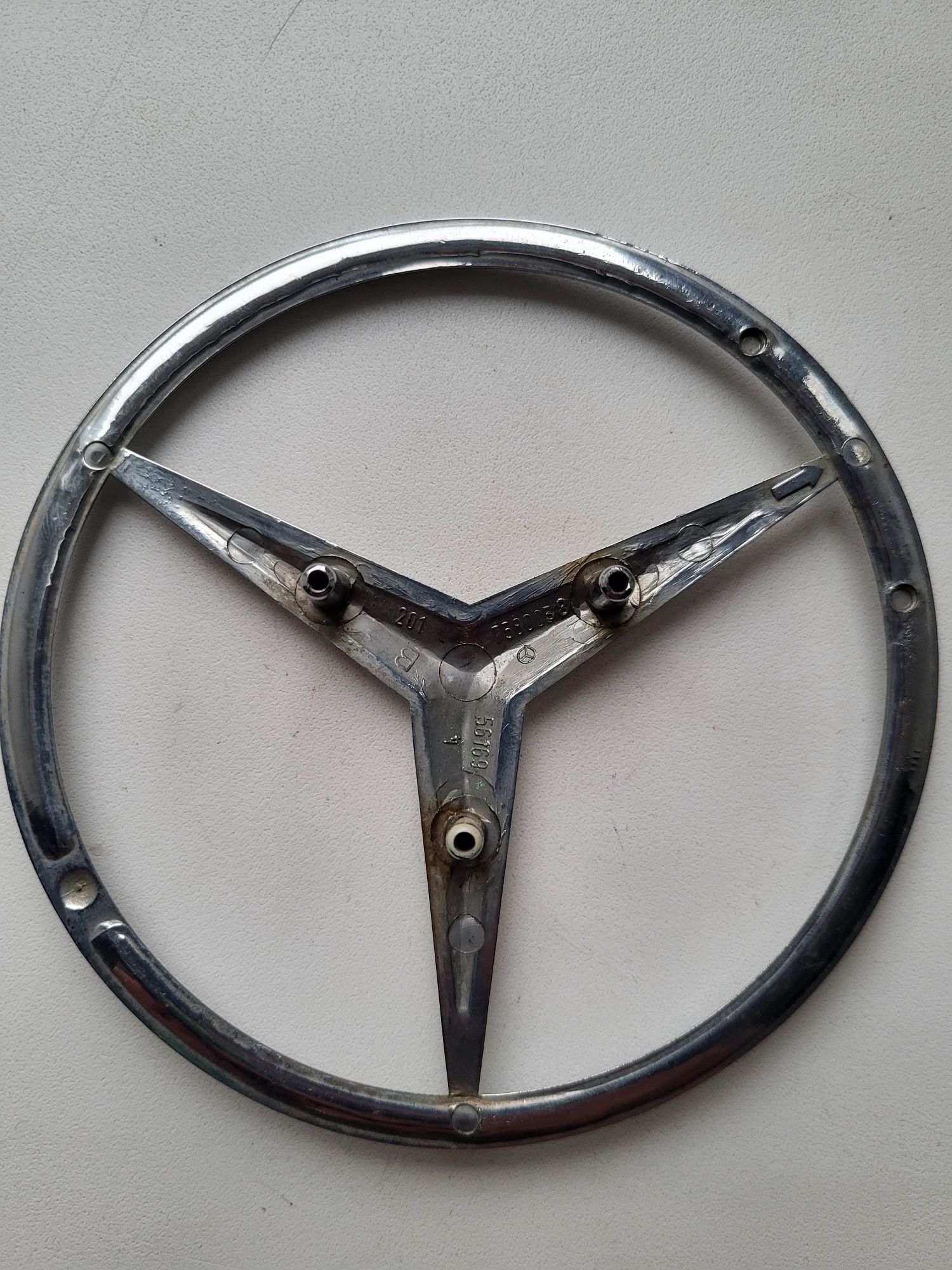 Значок  знак Мерседес Mercedes-Benz