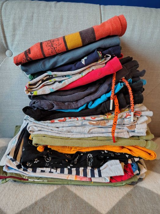 Zestaw ubrań dla chłopca 98-104