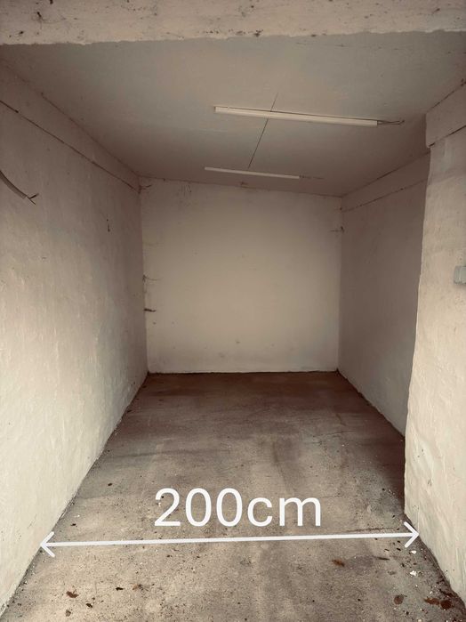 Garaż do wynajęcia /// 10,40 m2 /// Królowej Jadwigi 7 /// 350zł