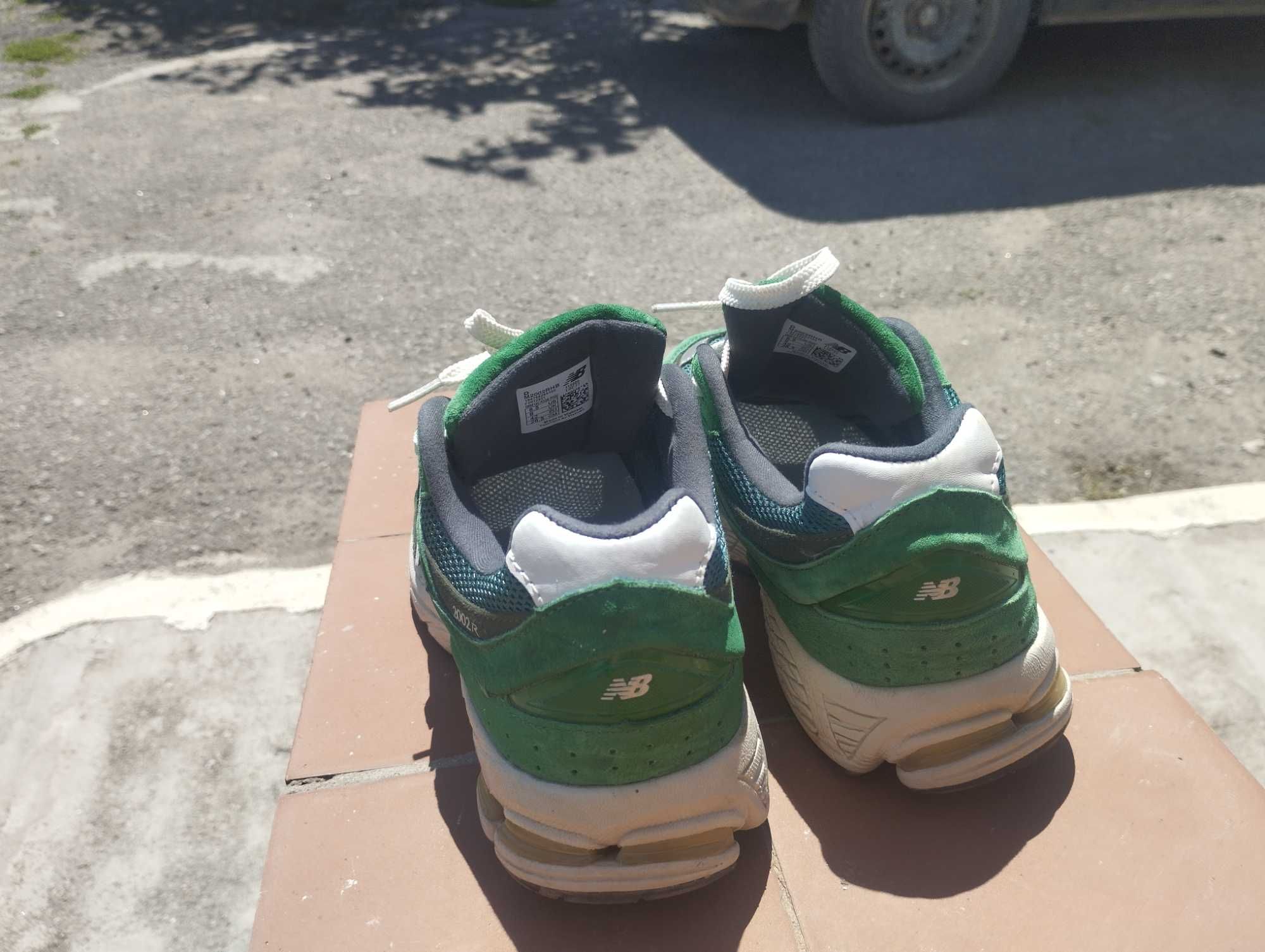 Чоловічі кросівки New Balance 2002R Green Beige