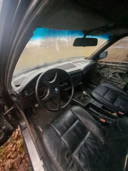 Продам БМВ Е34 530