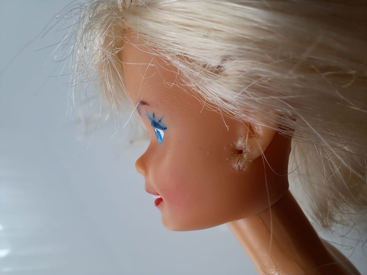 Lalka Barbie w stroju kąpielowym