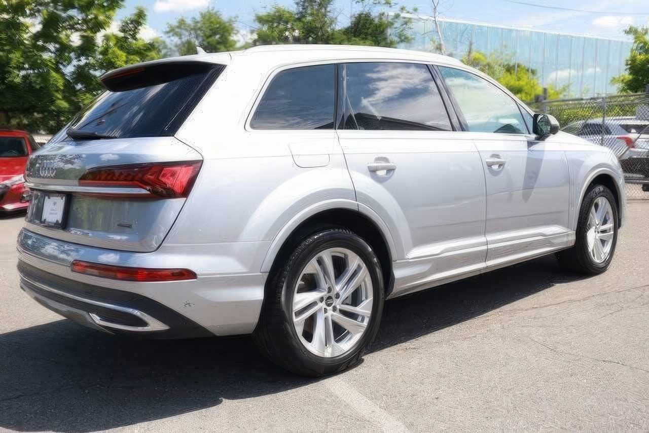 2022 Audi Q7 quattro Premium 55 TFSI