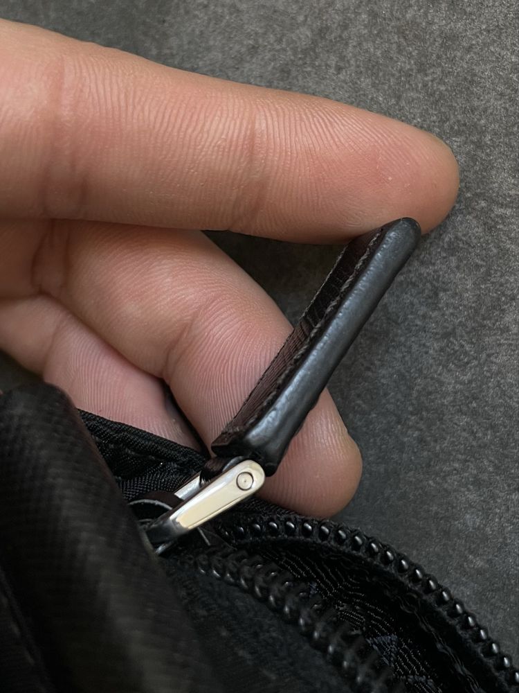 Bolsa Messenger Prada