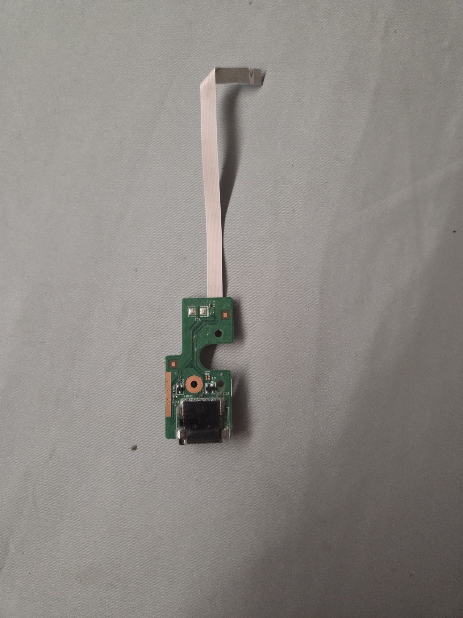Sprzedam moduł USB do Laptopa LENOVO B590
