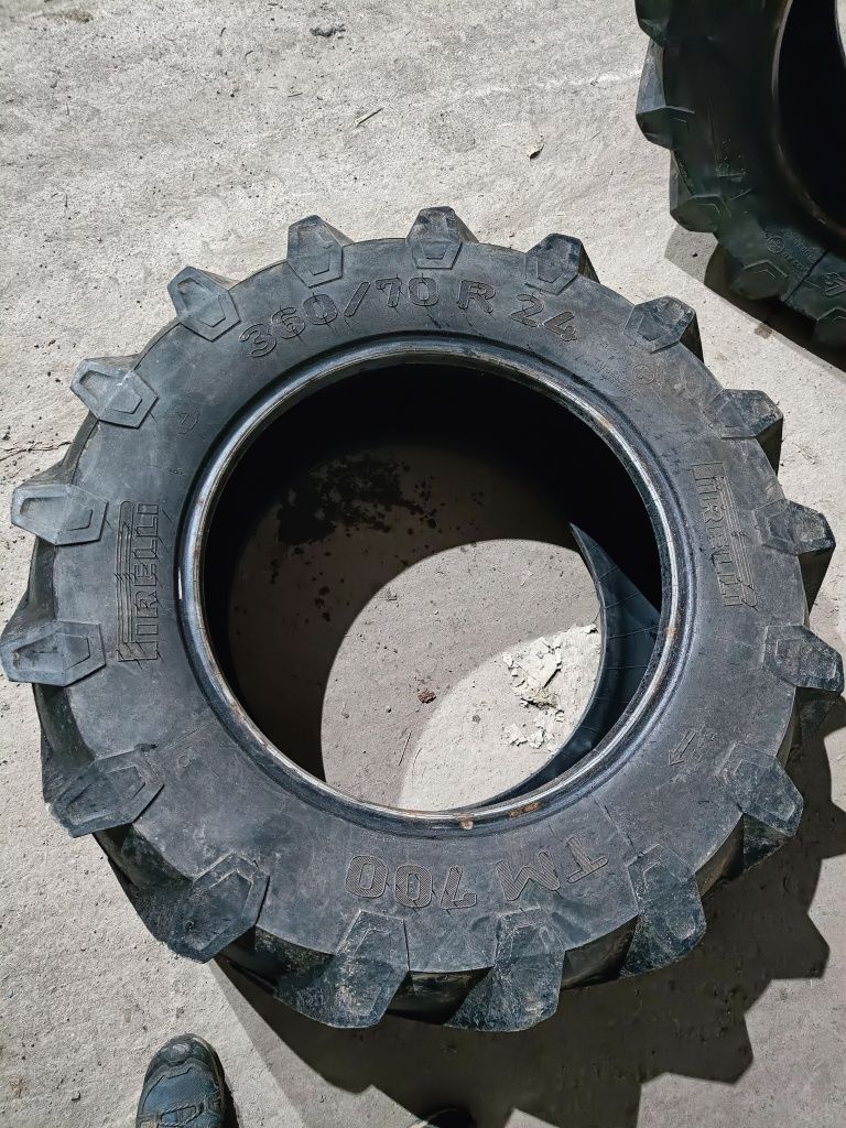 Opony Pirelli 360/70 R24