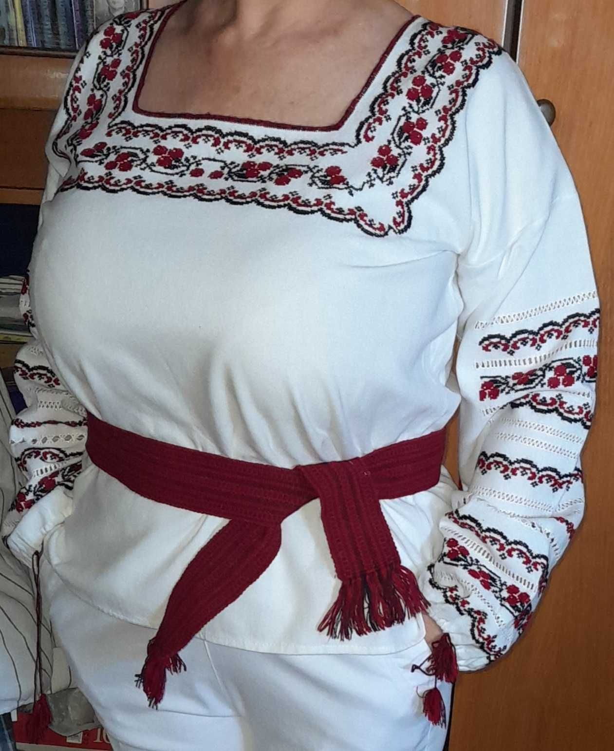 Вышиванка ручной работы. Из домотканного полотна.