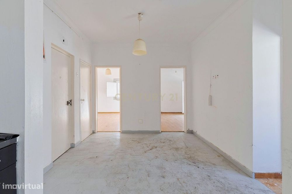 Apartamento T2 em Setúbal – Excelente oportunidade para renovar