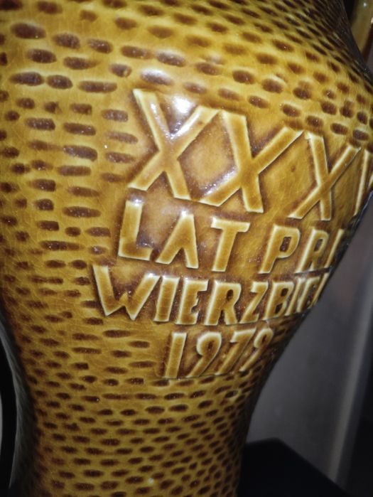 Wazon pamiatkowy PRL XXXV LAT PRL Wierzbica 1972 Chełm Dzbanek, puchar