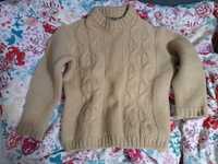 Sweter z owczej wełny. 152. S.