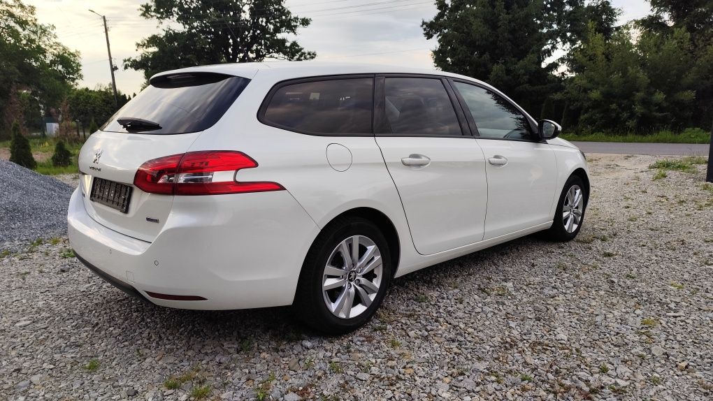 Sprzedam Peugeot 308 1.2 130KM