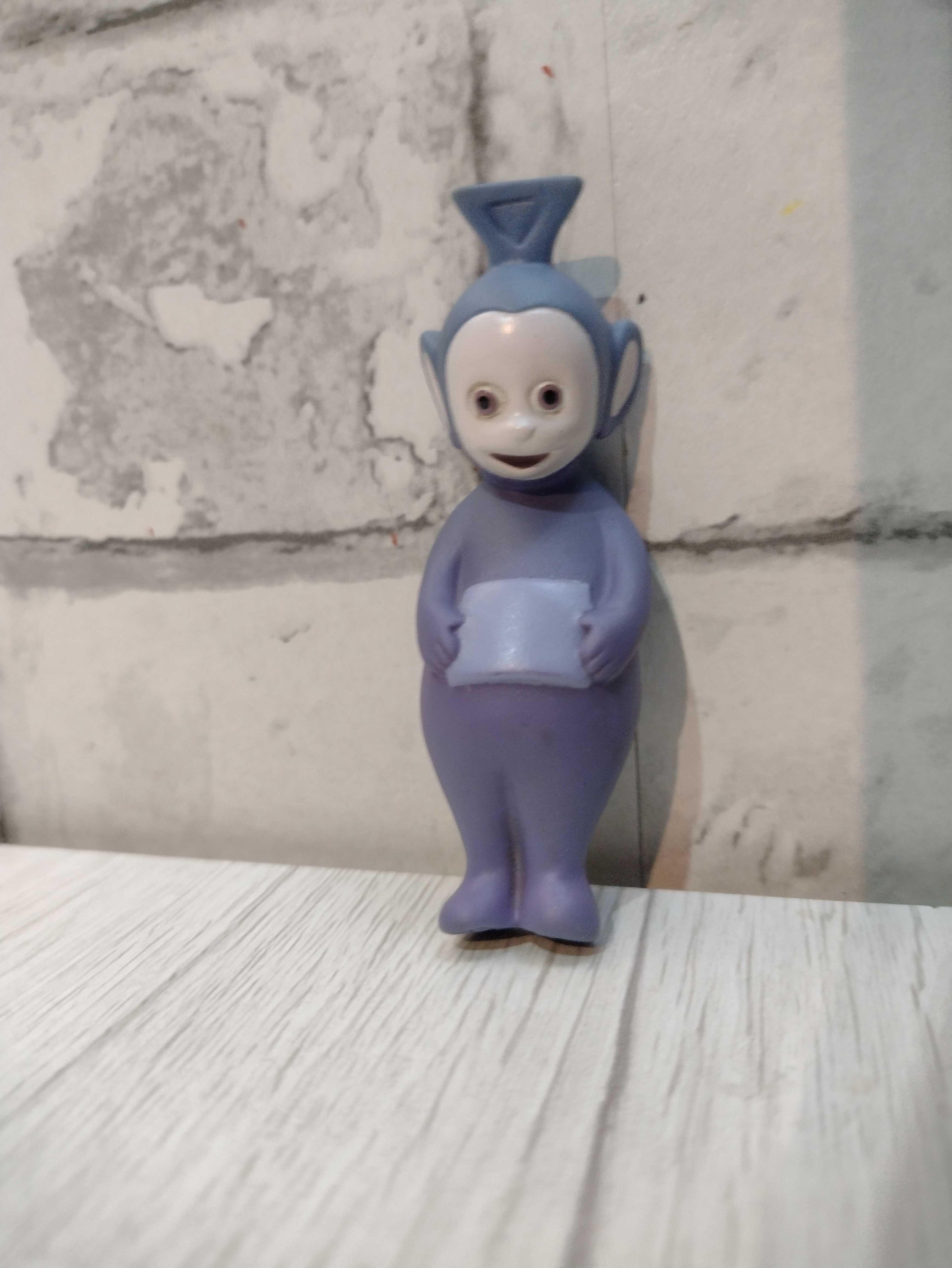 Teletubbies Teletubisie figurka Tinky-Winky fioletowy Teletubiś z gumy