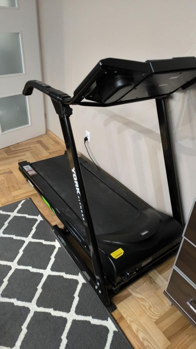 Bieżnia York fitness T1100