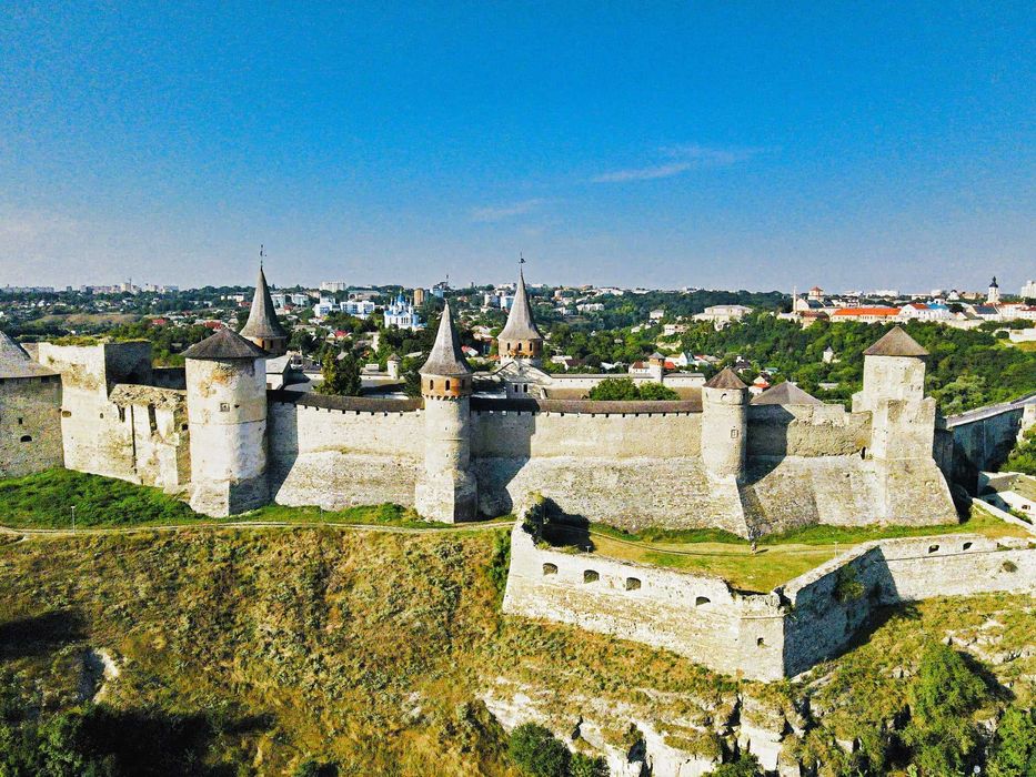 Сдам квартиру в центрі погодинно подобово. Власник.