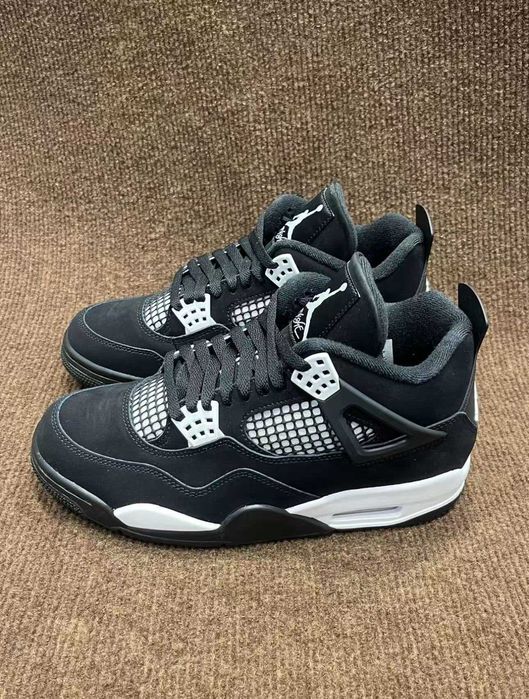Buty-Trampk-Jordan Air Jordan 4 Retro "White Thunder" R.40