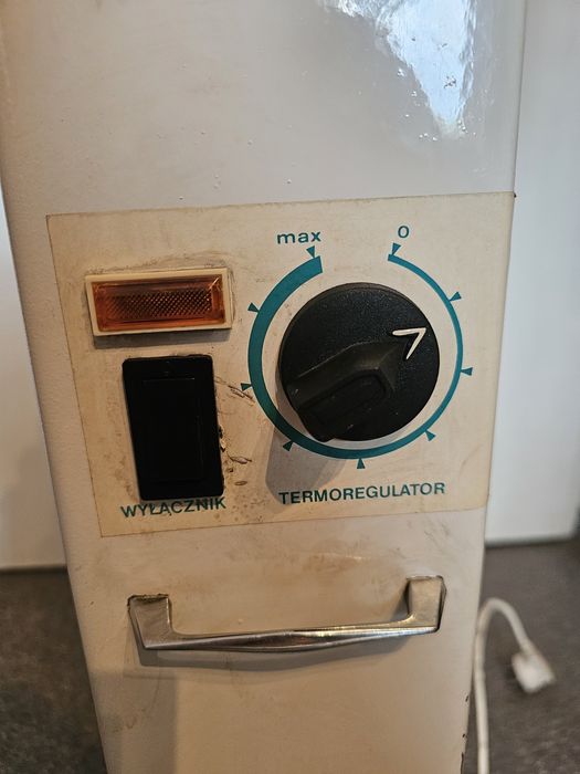 Grzejnik olejowy grzejnik wnętrzowy prl grzejnik rzeberkowy selfe