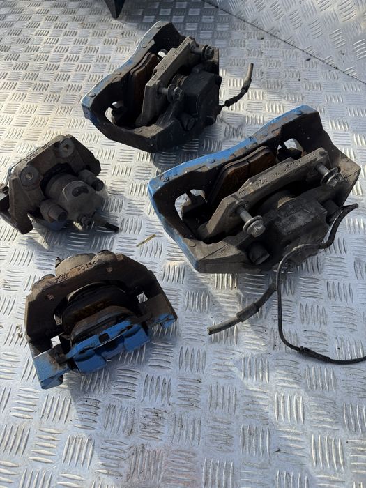 Zaciski hamulcowe komplet przod, tyl BMW F10, F11, F01, 4.4V8