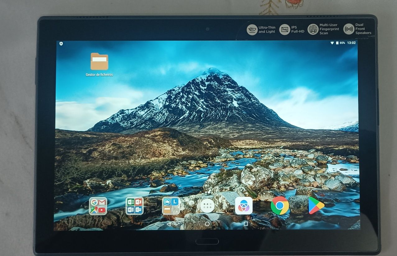 Tablet Lenovo 4 GB + teclado+ capa