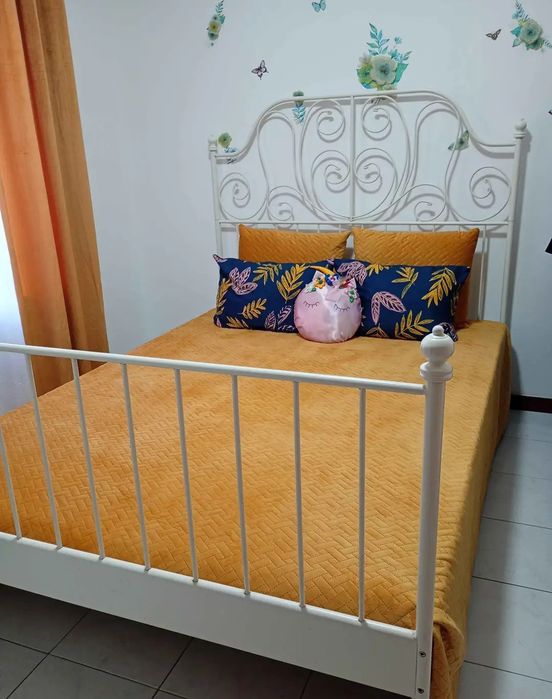 Cama de casal 140x180