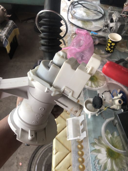 Помпа пральної машинки wihrpool