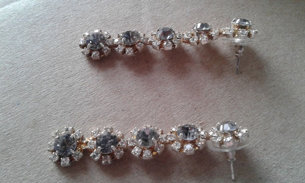 набор кольцо- серьги сердце  -  бижутерия .