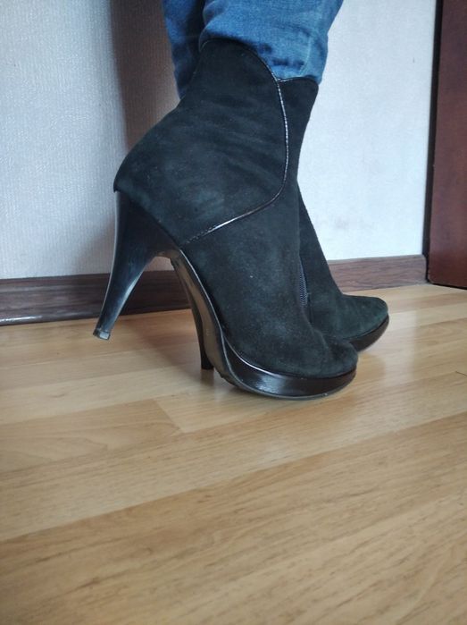 Замшеві ботінки ботільйони полусапожки