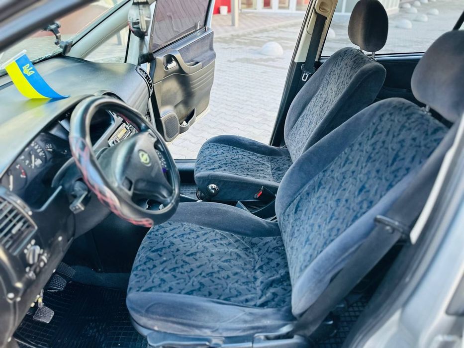 Продам Opel Zafira 1.9 TDI 7мест минивен в хорошем состоянии