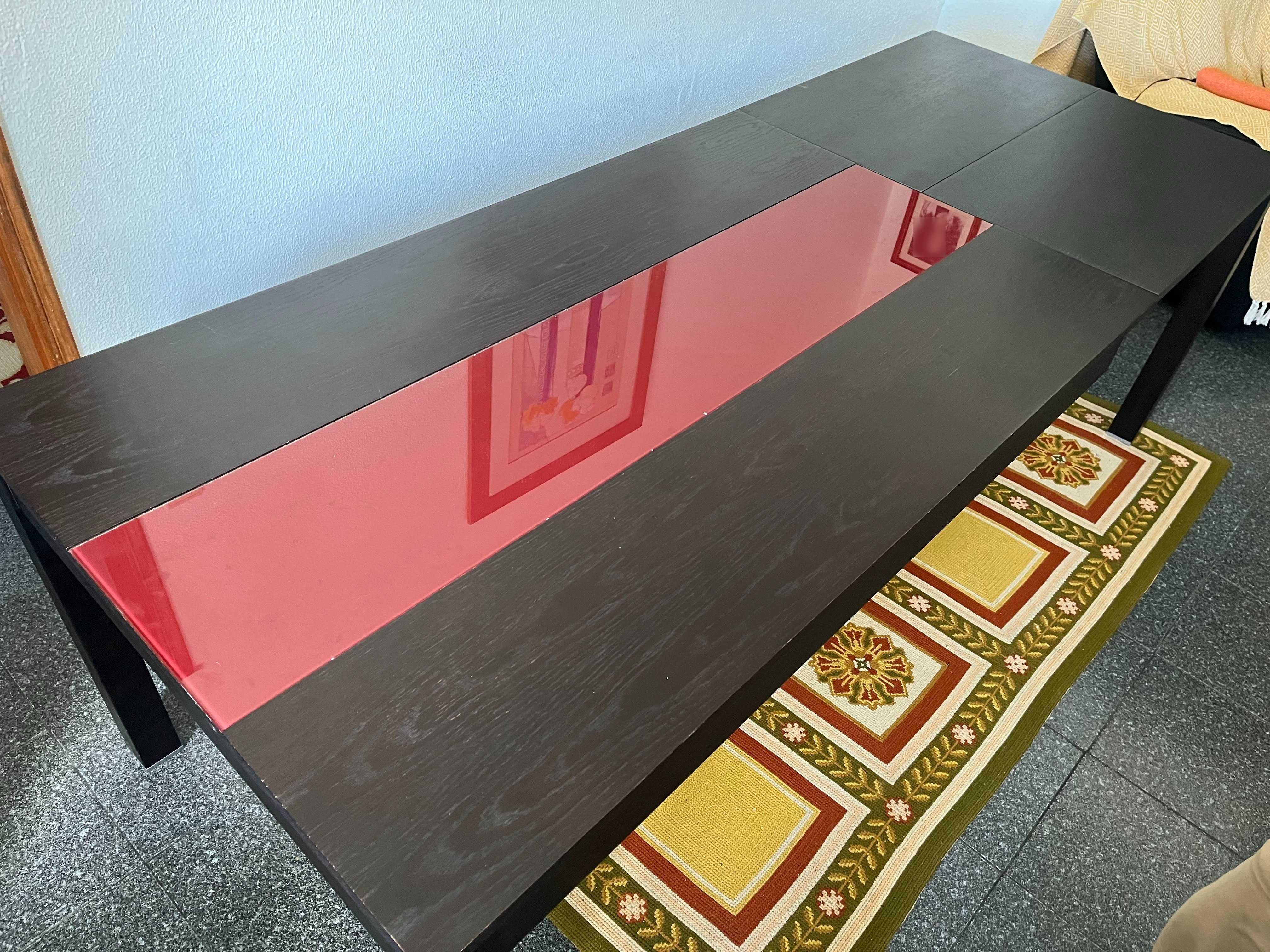 Mesa de jantar extensível em madeira maciça com 2 cadeiras