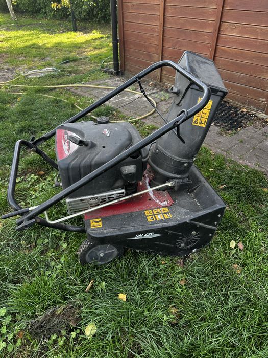 Odśnieżarka spalinowa Briggs & Stratton SN 422 – użyta jeden sezon