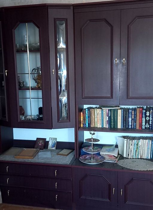 Продам стенку мебель Виктория
