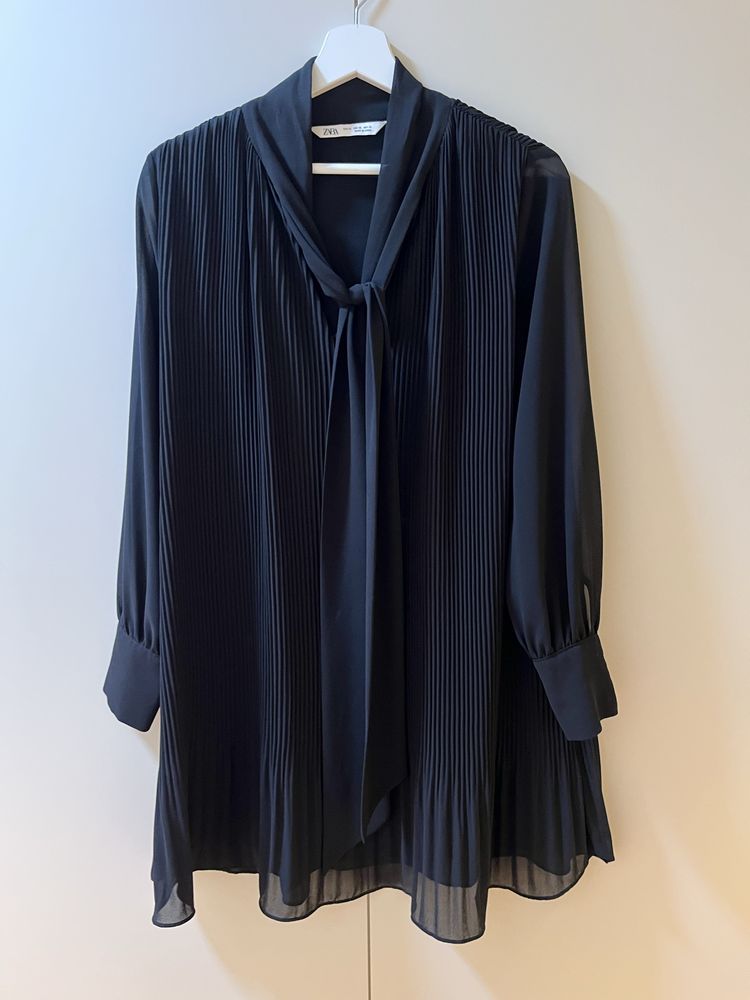 Vestido curto preto