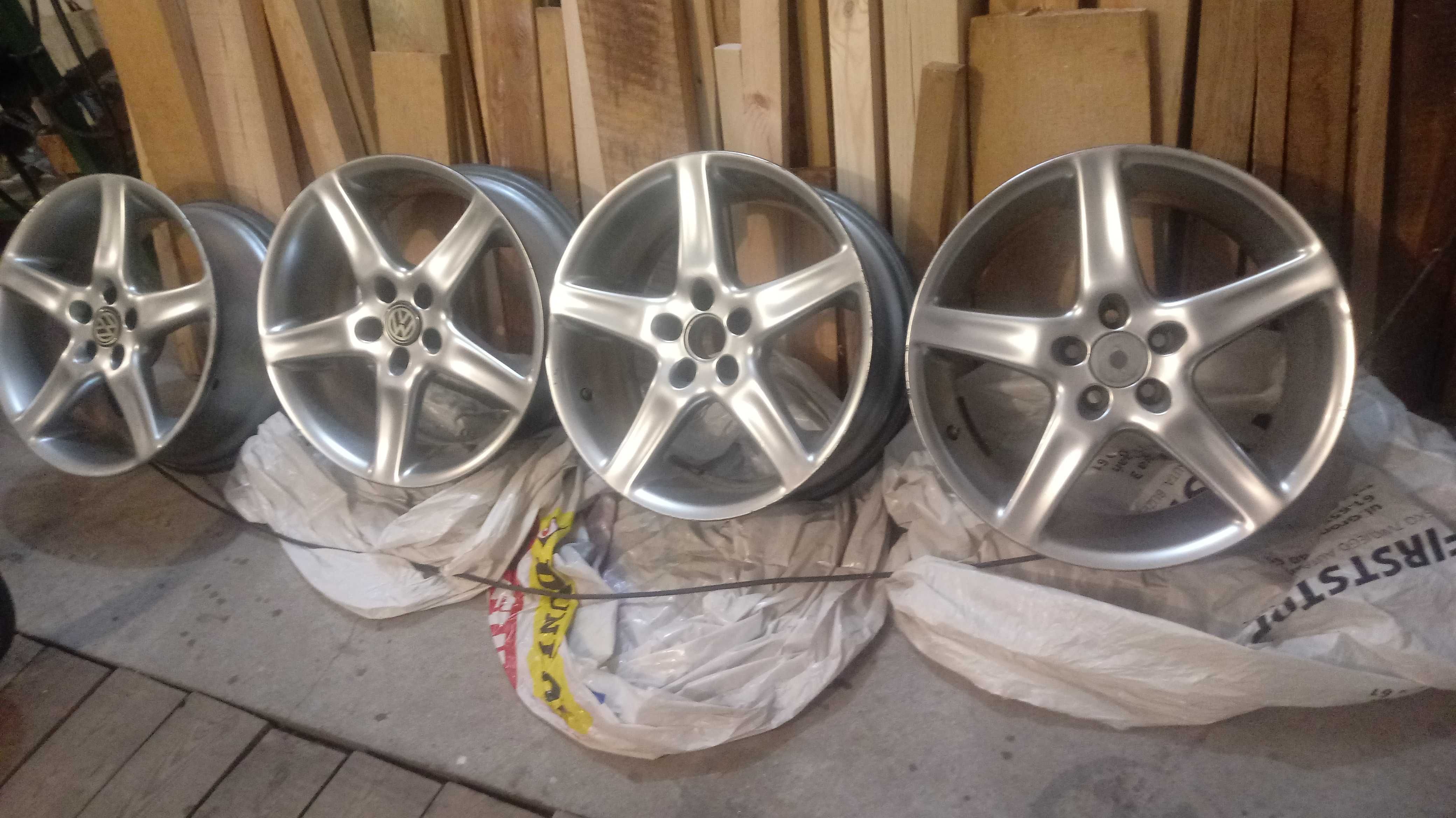 Felgi .Alu felgi 7,5Jx17 H2 ET 35.   VW. Skoda na opony 225