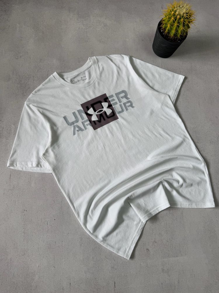 Футболка біла чоловіча Under Armour big logo оригінал