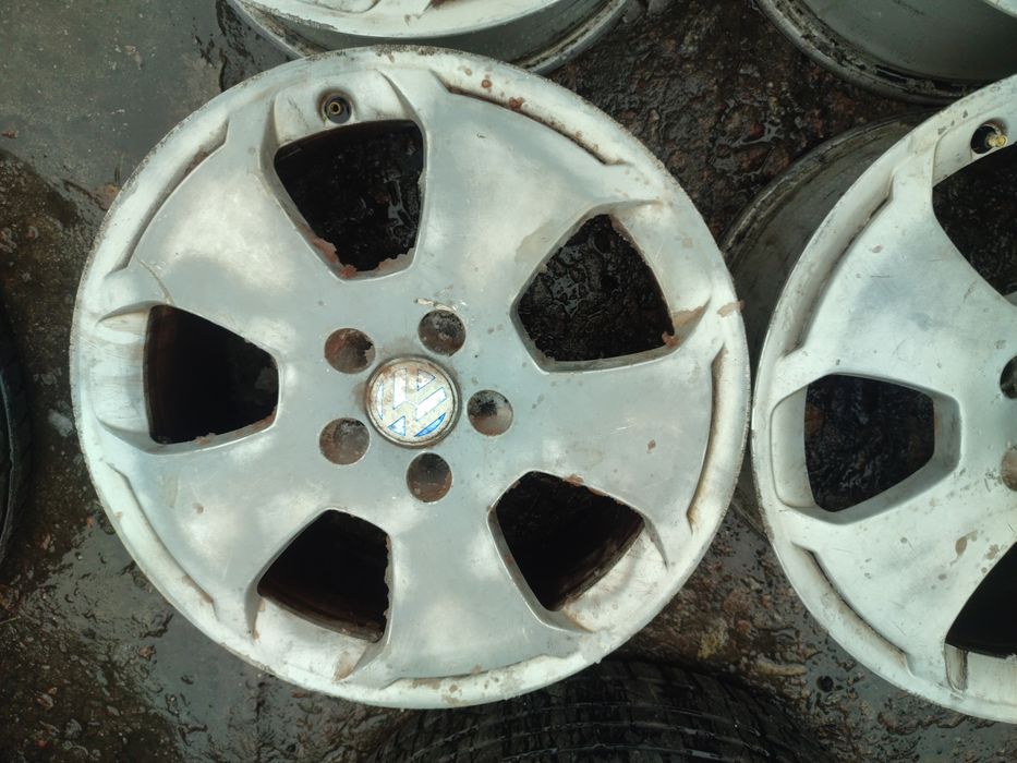 Диски R17 5x112 ET 56 Audi A3 A4 A6 VW Skoda Seat 8P0601025C титани