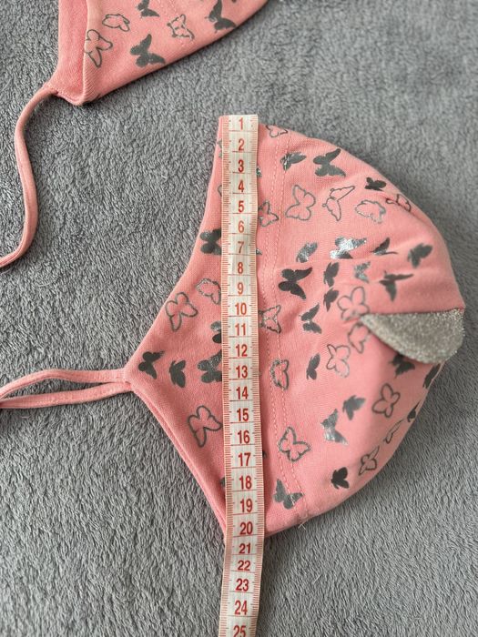 Шапочка на рік, з бантом,шапки для двійні, тоненька шапка на завʼязках