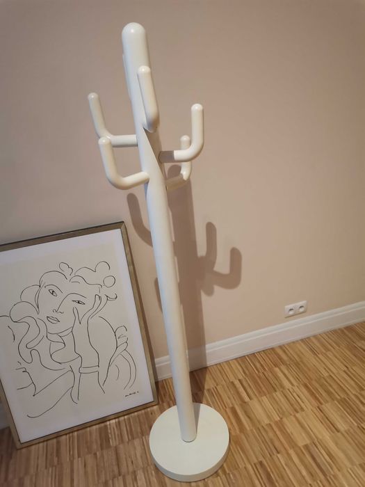 Biały matowy wieszak Cactus Kare Design