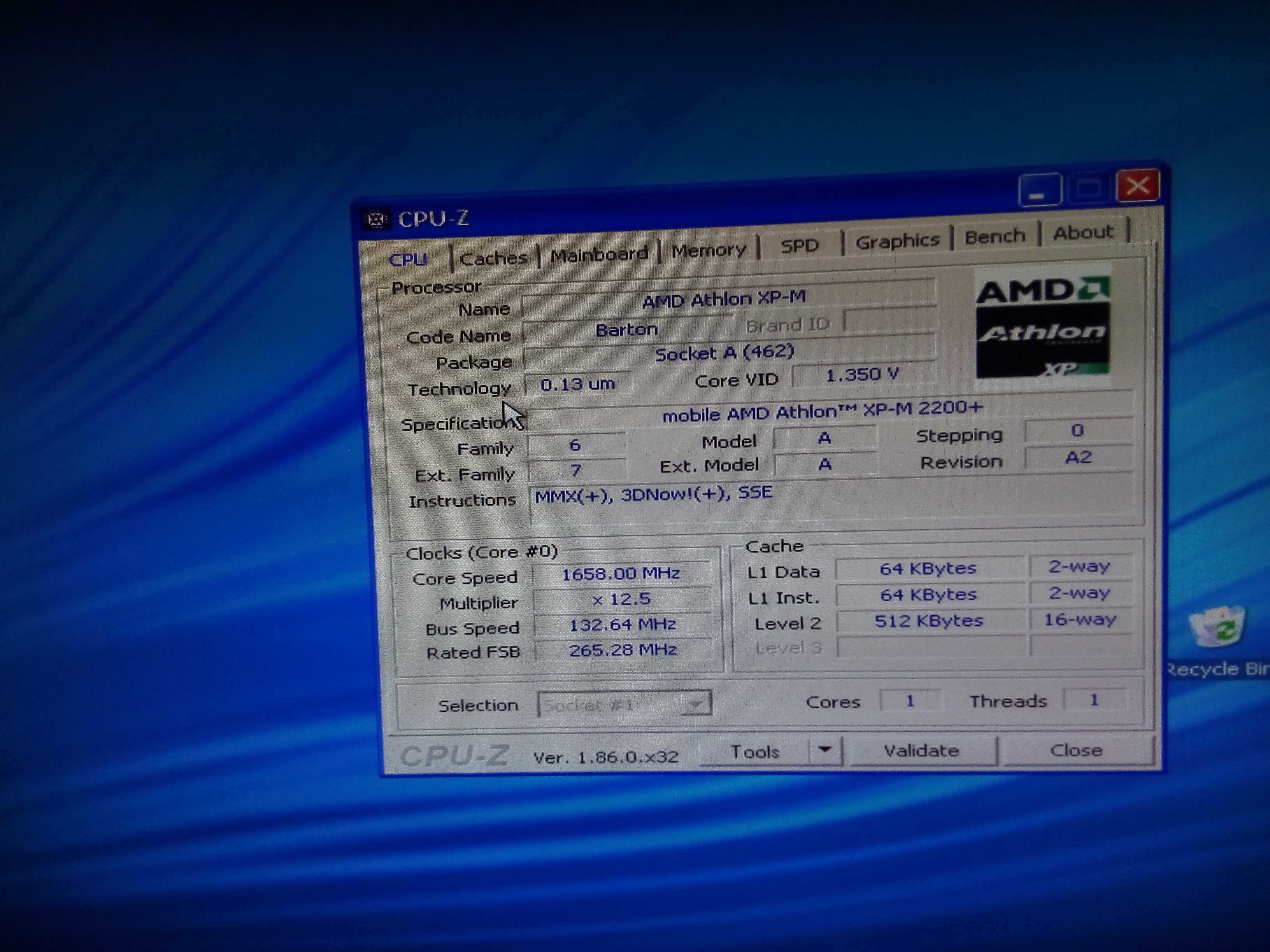 Portatil antigo com  Athlon-XP M 2200+