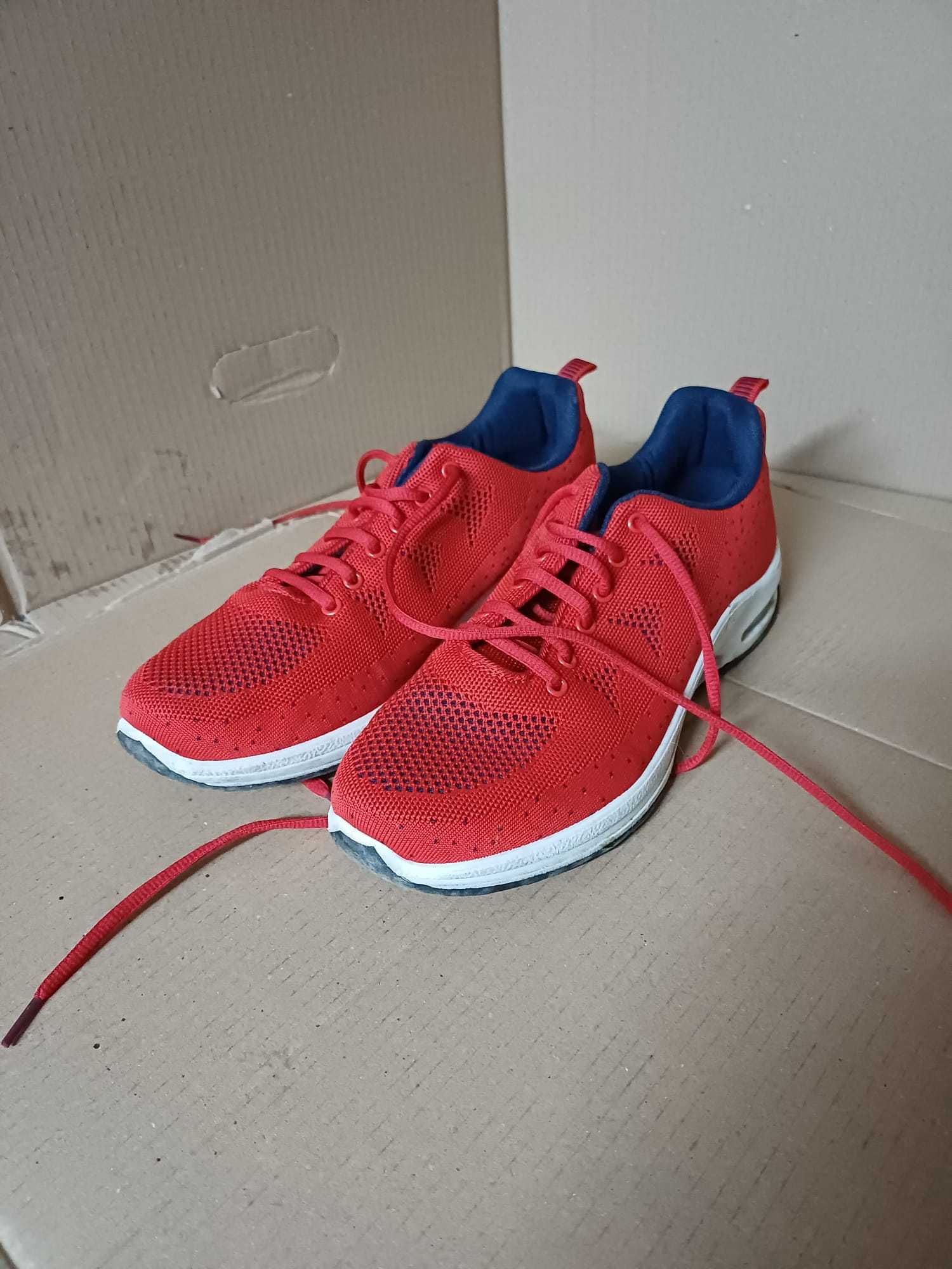 Ténis Desportivos - Tamanho 44 - Vermelho e Azul