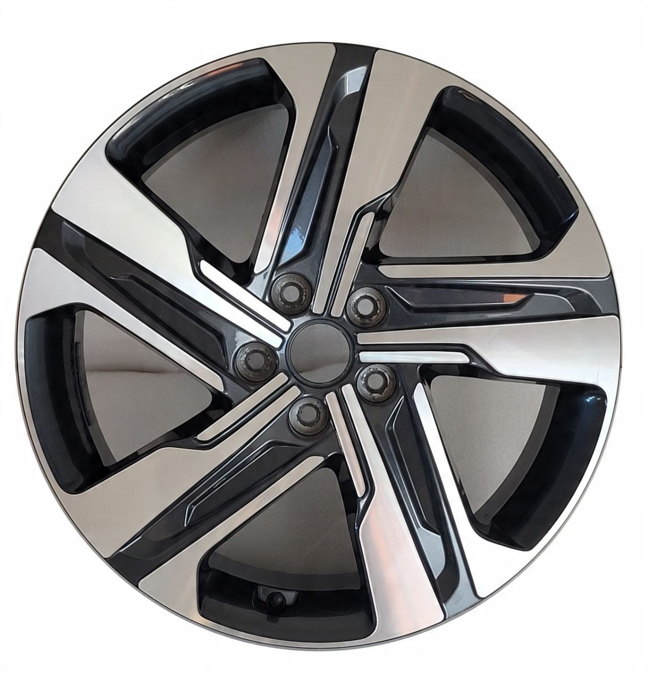 FELGA KIA SORENTO SPORTAGE 7,5X19 ET49,5 5X114,3 52910-P2330