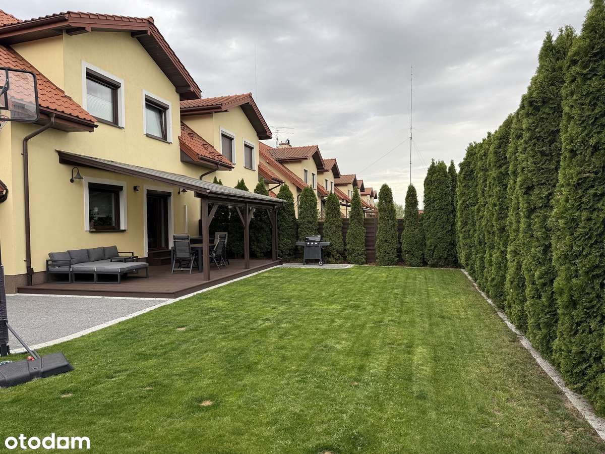 Zamienie gm. Lesznowola | Dom 161 m² | Fotowoltaika | Bezpośrednio