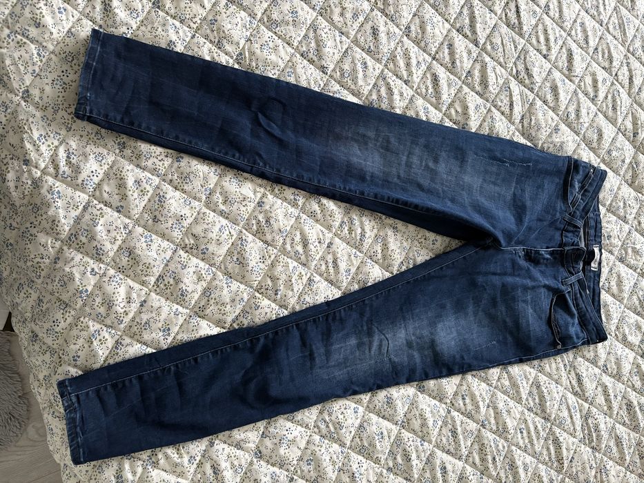 Spodnie jeans damskie