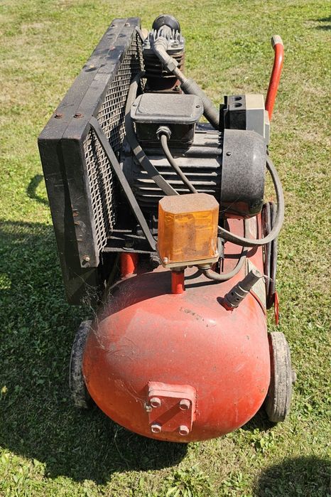 Agregat, Kompresor POLMO AHS23 R80. olejowy 380V